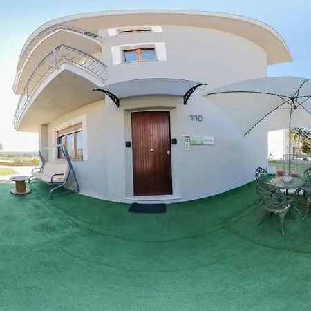 فندق مبيت وإفطار Il Quadrifoglio ليسي